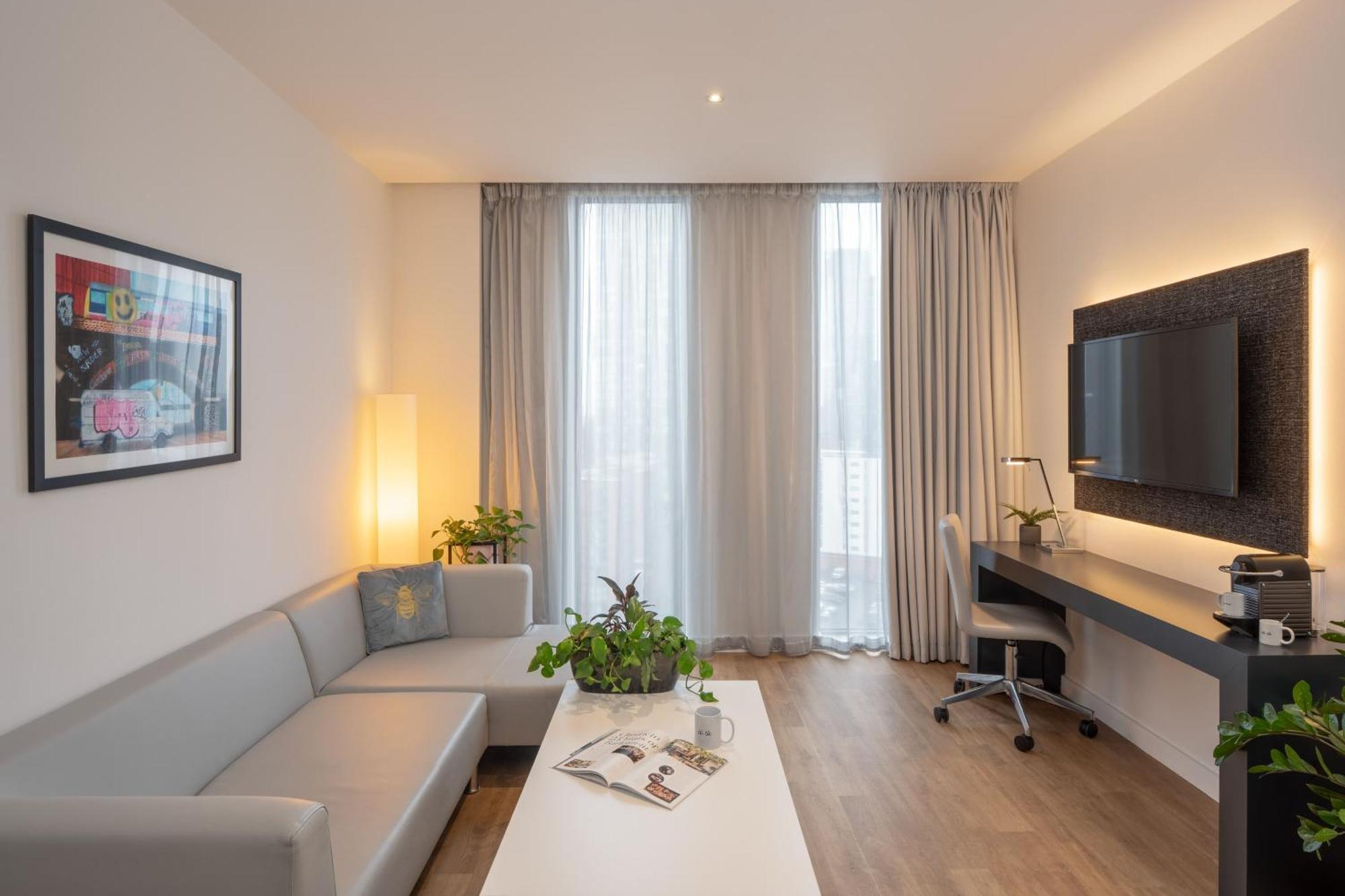 La Townhouse